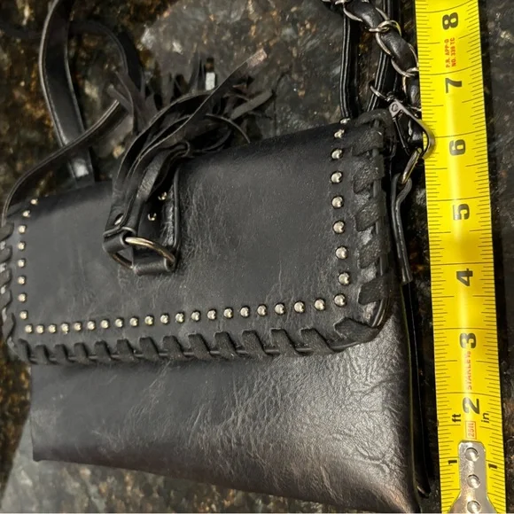 Sam & Hadley Crossbody, Bohemian, Hippie Chic, Trending, Tasseled, Coachellachic - Picture 2 of 7